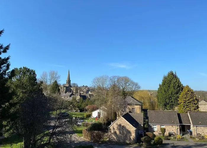 Lynwood - Victorian Home In The Peak District